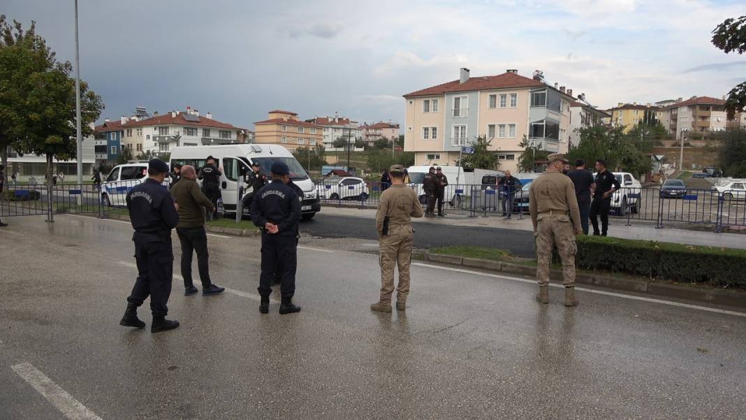 Tarlada katliam! 4 kişi öldü 3